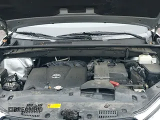 ✅ 2018 Toyota Highlander LE • VIN: 5TDBZRFH1JS894086 • Lot: 42688855. Listed on IAAI with 266,324 mi. Free auction sales archive from the USA and detailed vehicle history report at DreamBid. Image 19.