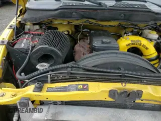 2005 Dodge 3500 SLT z VIN 3D7LS38C45G760125, wystawiony jako Copart lot #84136424 z przebiegiem 214 874 mil mil oraz Szkoda całkowita • Salvage title. Historia ofert i sprzedaży dostępna na DreamBid. Obrazek 14.