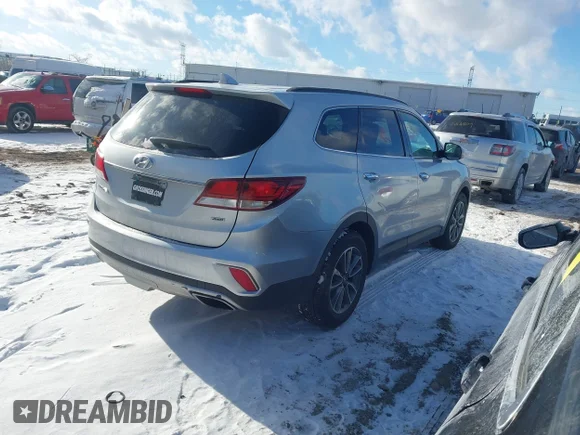 ✅ 2017 Hyundai Santa Fe SE • VIN: KM8SMDHF3HU169717 • Lot: 44203639. Wystawiony na IAAI z przebiegiem 116 211 mil. Bezpłatny archiwum sprzedaży aukcyjnych z USA i szczegółowy raport historii pojazdu na DreamBid. Zdjęcie 4.