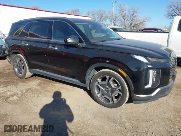 ✅ 2024 Hyundai Palisade Limited • VIN: KM8R54GE0RU683661 • Lot: 44461763. Wystawiony na IAAI z przebiegiem 41 020 mil. Bezpłatny archiwum sprzedaży aukcyjnych z USA i szczegółowy raport historii pojazdu na DreamBid. Zdjęcie 1.
