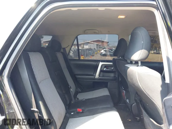 ✅ 2015 Toyota 4Runner Limited • VIN: JTEBU5JR0F5233651 • Lot: 43006710. Wystawiony na IAAI z przebiegiem 219 690 mil. Bezpłatny archiwum sprzedaży aukcyjnych z USA i szczegółowy raport historii pojazdu na DreamBid. Zdjęcie 8.