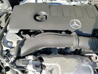 ✅ 2020 Mercedes-Benz GLB 250 • VIN: W1N4M4GBXLW027978 • Лот: 92640555. Опубликован ранее на Copart с пробегом 100 392 миль. Бесплатный доступ к архиву аукционных продаж из США и подробный отчёт об истории автомобиля на DreamBid. Изображение 14.