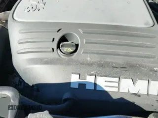 ✅ 2009 Chrysler 300 C Hemi • VIN: 2C3LA63T69H629942 • Lot: 41656959. Wystawiony na IAAI z przebiegiem 87 984 mil. Bezpłatny archiwum sprzedaży aukcyjnych z USA i szczegółowy raport historii pojazdu na DreamBid. Zdjęcie 11.