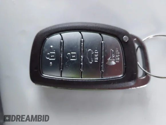 ✅ 2020 Hyundai Tucson Sport • VIN: KM8J3CAL7LU113118 • Lot: 43824868. Wystawiony na IAAI z przebiegiem 130 269 mil. Bezpłatny archiwum sprzedaży aukcyjnych z USA i szczegółowy raport historii pojazdu na DreamBid. Zdjęcie 11.