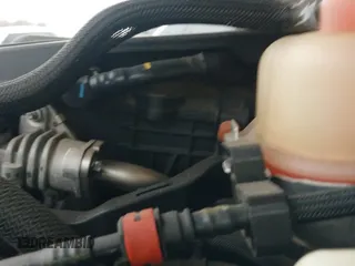 ✅ 2019 Jeep Wrangler Unlimited Sport • VIN: 1C4HJXDG4KW518726 • Lot: 41597892. Wystawiony na IAAI z przebiegiem 68 842 mil. Bezpłatny archiwum sprzedaży aukcyjnych z USA i szczegółowy raport historii pojazdu na DreamBid. Zdjęcie 19.