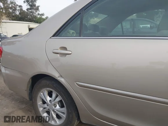 ✅ 2006 Toyota Camry LE • VIN: 4T1BF32K76U117854 • Lot: 44247441. Wystawiony na IAAI z przebiegiem 81 781 mil. Bezpłatny archiwum sprzedaży aukcyjnych z USA i szczegółowy raport historii pojazdu na DreamBid. Zdjęcie 12.