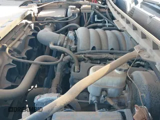 ✅ 2017 Chevrolet Silverado 1500 LT • VIN: 3GCUKREC5HG104512 • Lot: 43486018. Wystawiony na IAAI z przebiegiem 94 188 mil. Bezpłatny archiwum sprzedaży aukcyjnych z USA i szczegółowy raport historii pojazdu na DreamBid. Zdjęcie 18.