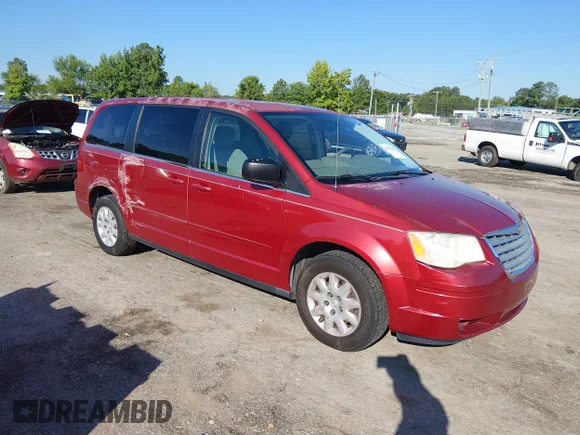 ✅ 2010 Chrysler Town & Country LX • VIN: 2A4RR4DE3AR241725 • Lot: 45632658. Wystawiony na IAAI z przebiegiem 94 658 mil. Bezpłatny archiwum sprzedaży aukcyjnych z USA i szczegółowy raport historii pojazdu na DreamBid. Zdjęcie 1.