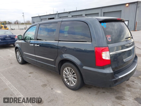 ✅ 2014 Chrysler Town & Country Touring L • VIN: 2C4RC1CG7ER455695 • Lot: 44803581. Wystawiony na IAAI z przebiegiem 142 381 mil. Bezpłatny archiwum sprzedaży aukcyjnych z USA i szczegółowy raport historii pojazdu na DreamBid. Zdjęcie 3.