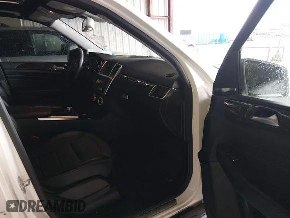✅ 2015 Mercedes-Benz M 350 • VIN: 4JGDA5HB9FA468499 • Лот: 45176060. Опубликован ранее на IAAI с пробегом 175 662 миль. Бесплатный доступ к архиву аукционных продаж из США и подробный отчёт об истории автомобиля на DreamBid. Изображение 5.
