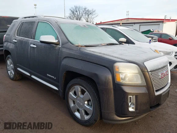 ✅ 2013 GMC Terrain Denali • VIN: 2GKFLYE36D6293780 • Lot: 44047906. Wystawiony na IAAI z przebiegiem 113 022 mil. Bezpłatny archiwum sprzedaży aukcyjnych z USA i szczegółowy raport historii pojazdu na DreamBid. Zdjęcie 1.