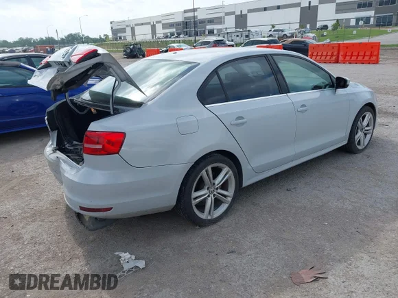 ✅ 2017 Volkswagen Jetta S • VIN: 3VW2B7AJXHM389254 • Лот: 45139275. Опубліковано раніше на IAAI з пробігом 115 563 миль. Безкоштовний доступ до архіву аукціонних продажів зі США та докладний звіт про історію автомобіля на DreamBid. Зображення 4.