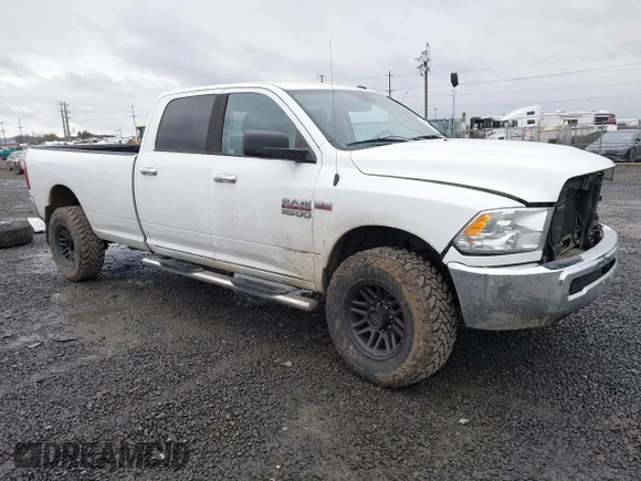 ✅ 2015 Ram 2500 SLT • VIN: 3C6TR5JT9FG556943 • Лот: 44053714. Опубліковано раніше на IAAI з пробігом 66 105 миль. Безкоштовний доступ до архіву аукціонних продажів зі США та докладний звіт про історію автомобіля на DreamBid. Зображення 1.