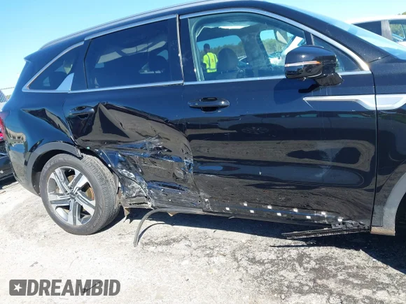 ✅ 2023 Kia Sorento SX Prestige • VIN: KNDRKDLG1P5193967 • Lot: 43454335. Wystawiony na IAAI z przebiegiem 40 386 mil. Bezpłatny archiwum sprzedaży aukcyjnych z USA i szczegółowy raport historii pojazdu na DreamBid. Zdjęcie 6.
