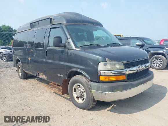 ✅ 2005 Chevrolet Express • VIN: 1GNHG39U651162990 • Lot: 42439158. Listed on IAAI with 56,134 mi. Free auction sales archive from the USA and detailed vehicle history report at DreamBid. Image 1.