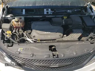 ✅ 2018 Chrysler Pacifica Touring Plus • VIN: 2C4RC1FG2JR356854 • Лот: 69926145. Опубликован ранее на Copart с пробегом 87 692 миль. Бесплатный доступ к архиву аукционных продаж из США и подробный отчёт об истории автомобиля на DreamBid. Изображение 15.