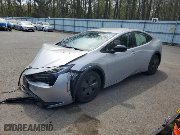 ✅ 2026 Toyota Prius Limited • VIN: JTDACAAU7T3068592 • Lot: 49893456. Wystawiony na Copart z przebiegiem 6 122 mil. Bezpłatny archiwum sprzedaży aukcyjnych z USA i szczegółowy raport historii pojazdu na DreamBid. Zdjęcie 1.