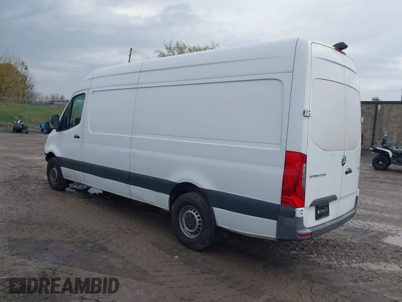 ✅ 2022 Mercedes-Benz Sprinter Cargo • VIN: W1W40CHY7NT103486 • Lot: 45106573. Wystawiony na IAAI z przebiegiem 85 857 mil. Bezpłatny archiwum sprzedaży aukcyjnych z USA i szczegółowy raport historii pojazdu na DreamBid. Zdjęcie 3.