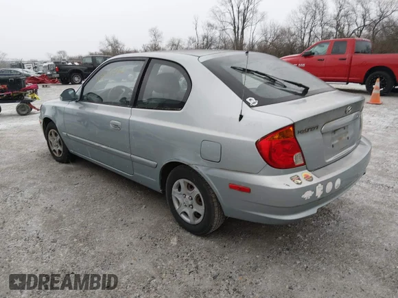 ✅ 2005 Hyundai Accent GLS • VIN: KMHCG35CX5U341186 • Lot: 43987300. Wystawiony na IAAI z przebiegiem 93 096 mil. Bezpłatny archiwum sprzedaży aukcyjnych z USA i szczegółowy raport historii pojazdu na DreamBid. Zdjęcie 3.