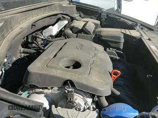 2017 Hyundai Santa Fe 2.4L with VIN 5NMZUDLB4HH015774, listed as a IAAI auction lot 43260785 with 158,905 mi miles and . Bid and sale history available at DreamBid. Image 19.