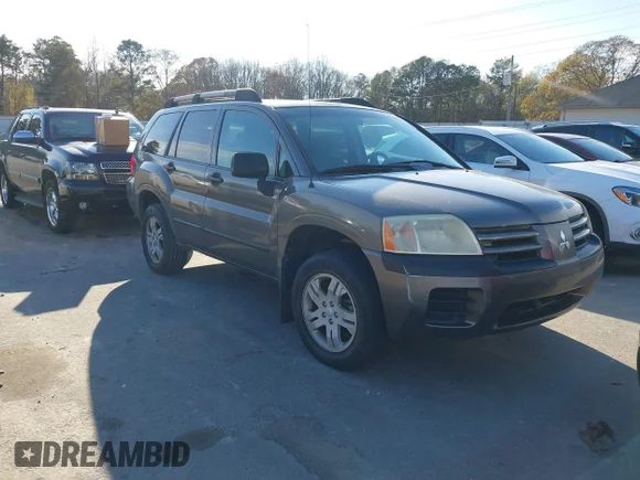 ✅ 2005 Mitsubishi Endeavor LS • VIN: 4A4MM21SX5E071033 • Lot: 43884359. Listed on IAAI with 300,180 mi. Free auction sales archive from the USA and detailed vehicle history report at DreamBid. Image 1.