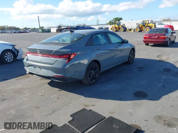 ✅ 2022 Hyundai Elantra SEL • VIN: KMHLM4AG5NU309995 • Lot: 44487290. Wystawiony na IAAI z przebiegiem 41 149 mil. Bezpłatny archiwum sprzedaży aukcyjnych z USA i szczegółowy raport historii pojazdu na DreamBid. Zdjęcie 4.
