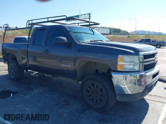 ✅ 2011 Chevrolet Silverado 2500HD Work Truck • VIN: 1GC2CVCG5BZ252721 • Lot: 42041975. Listed on IAAI with 170,115 mi. Free auction sales archive from the USA and detailed vehicle history report at DreamBid. Image 1.