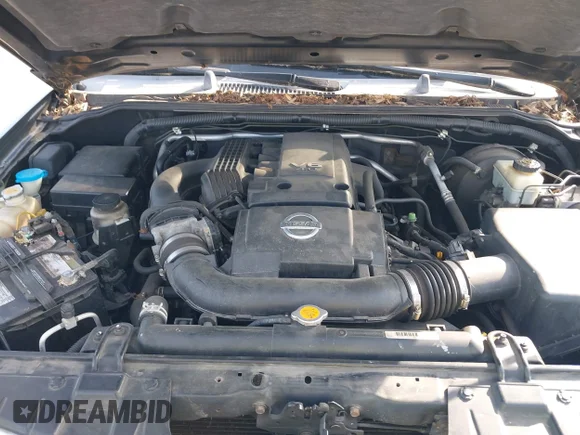✅ 2006 Nissan Frontier SE • VIN: 1N6AD06W36C447527 • Lot: 42174706. Wystawiony na IAAI z przebiegiem 160 665 mil. Bezpłatny archiwum sprzedaży aukcyjnych z USA i szczegółowy raport historii pojazdu na DreamBid. Zdjęcie 10.