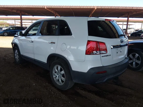 ✅ 2011 Kia Sorento LX • VIN: 5XYKT3A18BG065684 • Lot: 45019998. Wystawiony na IAAI z przebiegiem 150 363 mil. Bezpłatny archiwum sprzedaży aukcyjnych z USA i szczegółowy raport historii pojazdu na DreamBid. Zdjęcie 3.