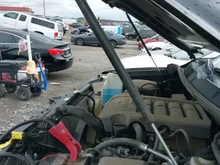 ✅ 2017 Toyota Tundra Limited • VIN: 5TFHW5F16HX591453 • Lot: 42340638. Listed on IAAI with 138,366 mi. Free auction sales archive from the USA and detailed vehicle history report at DreamBid. Image 19.