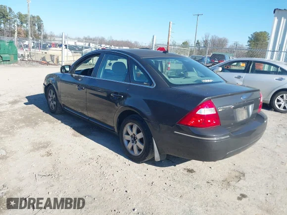 ✅ 2007 Ford Five Hundred SEL • VIN: 1FAHP241X7G157782 • Лот: 44010964. Опубліковано раніше на IAAI з пробігом 235 600 миль. Безкоштовний доступ до архіву аукціонних продажів зі США та докладний звіт про історію автомобіля на DreamBid. Зображення 3.