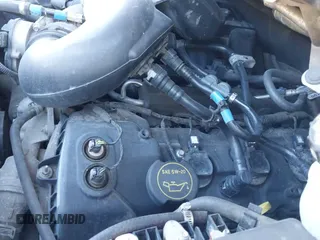 ✅ 2018 Ford Transit • VIN: 1FTYR1ZM6JKA89034 • Lot: 41727541. Wystawiony na IAAI z przebiegiem 219 080 mil. Bezpłatny archiwum sprzedaży aukcyjnych z USA i szczegółowy raport historii pojazdu na DreamBid. Zdjęcie 19.