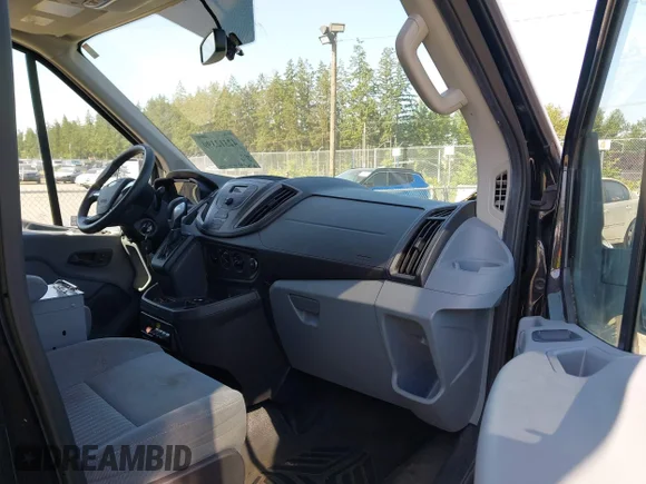 ✅ 2015 Ford Transit Cargo • VIN: 1FTYR2CM4FKA84551 • Лот: 42312399. Опубліковано раніше на IAAI з пробігом 136 970 миль. Безкоштовний доступ до архіву аукціонних продажів зі США та докладний звіт про історію автомобіля на DreamBid. Зображення 5.
