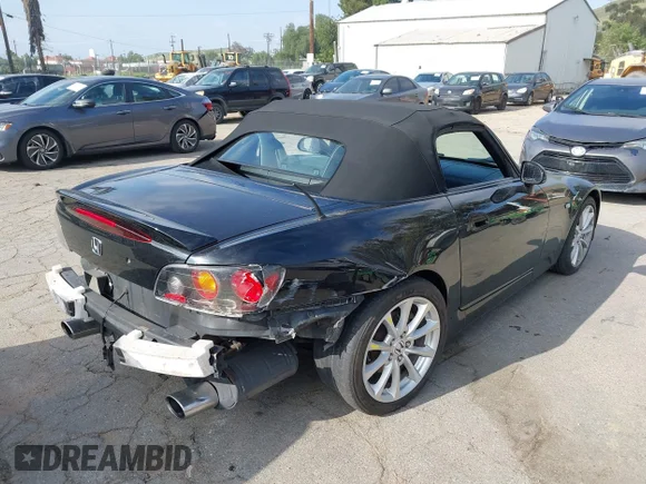 ✅ 2005 Honda S2000 • VIN: JHMAP21405S004217 • Лот: 44532928. Опубліковано раніше на IAAI з пробігом 101 265 миль. Безкоштовний доступ до архіву аукціонних продажів зі США та докладний звіт про історію автомобіля на DreamBid. Зображення 4.