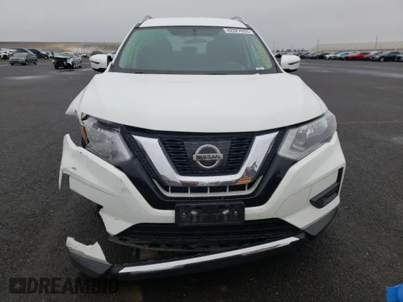 ✅ 2017 Nissan Rogue S • VIN: KNMAT2MT9HP589967 • Lot: 42927633. Wystawiony na Copart z przebiegiem 97 218 mil. Bezpłatny archiwum sprzedaży aukcyjnych z USA i szczegółowy raport historii pojazdu na DreamBid. Zdjęcie 5.