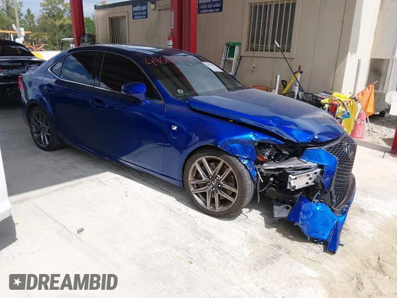 ✅ 2018 Lexus IS 300 • VIN: JTHBA1D23J5083577 • Лот: 44610349. Опубликован ранее на IAAI с пробегом 70 185 миль. Бесплатный доступ к архиву аукционных продаж из США и подробный отчёт об истории автомобиля на DreamBid. Изображение 1.