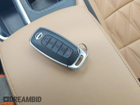 ✅ 2025 Nissan Sentra SV • VIN: 3N1AB8CV7SY408432 • Lot: 45442092. Wystawiony na IAAI z przebiegiem 10 624 mil. Bezpłatny archiwum sprzedaży aukcyjnych z USA i szczegółowy raport historii pojazdu na DreamBid. Zdjęcie 11.
