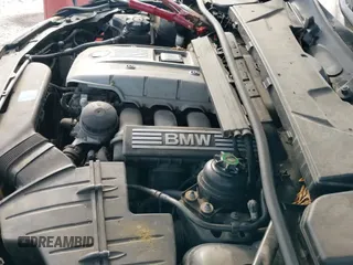 ✅ 2006 BMW 3 Series 330xi • VIN: WBAVD33576KV60739 • Lot: 43012918. Listed on IAAI with 147,611 mi. Free auction sales archive from the USA and detailed vehicle history report at DreamBid. Image 13.