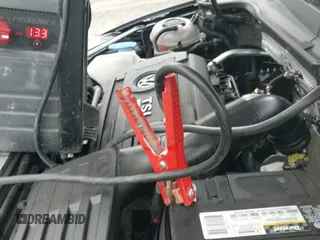 ✅ 2019 Volkswagen Golf R • VIN: WVWVA7AU6KW230087 • Lot: 41793910. Wystawiony na IAAI z przebiegiem 39 407 mil. Bezpłatny archiwum sprzedaży aukcyjnych z USA i szczegółowy raport historii pojazdu na DreamBid. Zdjęcie 19.