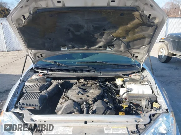 ✅ 2004 Dodge Intrepid SE • VIN: 2B3HD46R84H637984 • Лот: 44470651. Опубліковано раніше на IAAI з пробігом 191 073 миль. Безкоштовний доступ до архіву аукціонних продажів зі США та докладний звіт про історію автомобіля на DreamBid. Зображення 10.