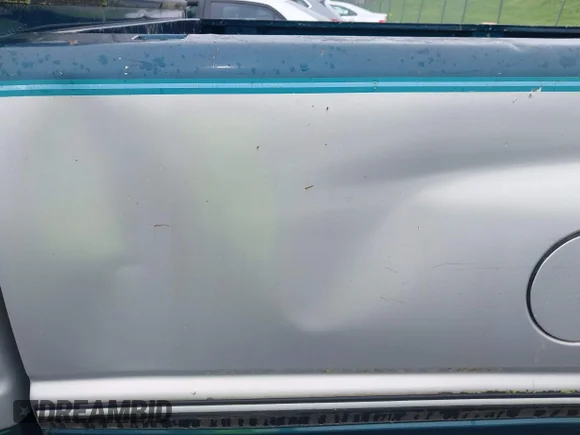 ✅ 1997 Dodge 1500 • VIN: 1B7HF16Y7VJ525773 • Lot: 42178753. Wystawiony na IAAI z przebiegiem 6 479 mil. Bezpłatny archiwum sprzedaży aukcyjnych z USA i szczegółowy raport historii pojazdu na DreamBid. Zdjęcie 6.