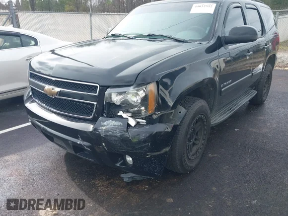 ✅ 2008 Chevrolet Tahoe LS • VIN: 1GNFC13088J103067 • Lot: 44032552. Wystawiony na IAAI z przebiegiem 154 664 mil. Bezpłatny archiwum sprzedaży aukcyjnych z USA i szczegółowy raport historii pojazdu na DreamBid. Zdjęcie 6.