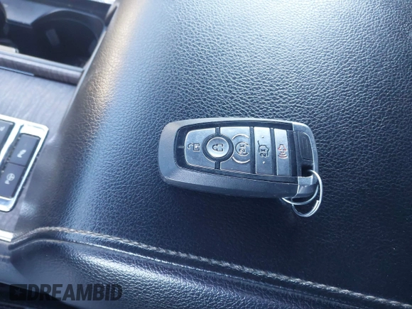 ✅ 2020 Ford Expedition Limited • VIN: 1FMJU2AT3LEA72276 • Лот: 43652713. Опубликован ранее на IAAI с пробегом 118 799 миль. Бесплатный доступ к архиву аукционных продаж из США и подробный отчёт об истории автомобиля на DreamBid. Изображение 11.
