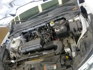 ✅ 2023 Ford Escape Active • VIN: 1FMCU9GN6PUB28006 • Lot: 84721435. Wystawiony na Copart z przebiegiem 14 994 mil. Bezpłatny archiwum sprzedaży aukcyjnych z USA i szczegółowy raport historii pojazdu na DreamBid. Zdjęcie 14.