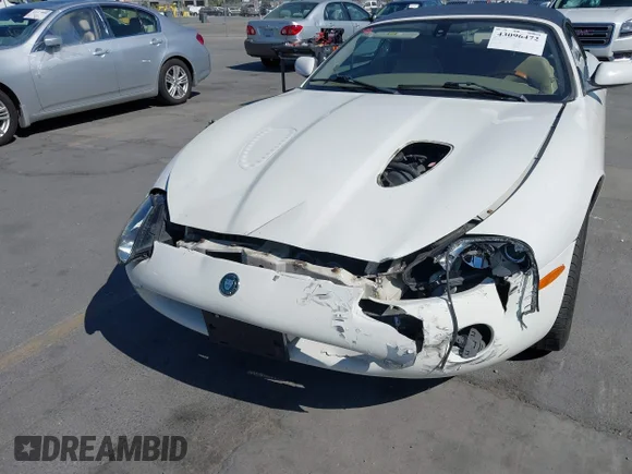 ✅ 2003 Jaguar XK • VIN: SAJDA42B533A36813 • Lot: 43096472. Wystawiony na IAAI z przebiegiem 103 008 mil. Bezpłatny archiwum sprzedaży aukcyjnych z USA i szczegółowy raport historii pojazdu na DreamBid. Zdjęcie 6.
