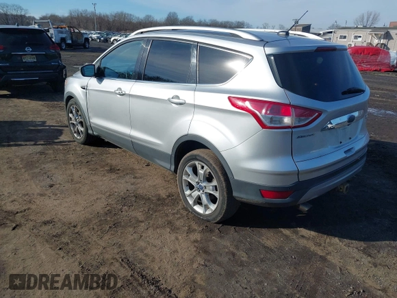 ✅ 2014 Ford Escape Titanium • VIN: 1FMCU9J99EUD15278 • Lot: 43978485. Wystawiony na IAAI z przebiegiem 244 863 mil. Bezpłatny archiwum sprzedaży aukcyjnych z USA i szczegółowy raport historii pojazdu na DreamBid. Zdjęcie 3.