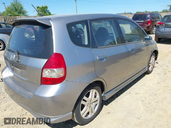 ✅ 2008 Honda Fit Sport • VIN: JHMGD38638S016480 • Lot: 45278912. Wystawiony na IAAI z przebiegiem 203 957 mil. Bezpłatny archiwum sprzedaży aukcyjnych z USA i szczegółowy raport historii pojazdu na DreamBid. Zdjęcie 4.