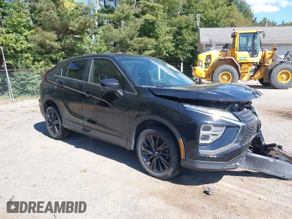 ✅ 2024 Mitsubishi Eclipse Cross LE • VIN: JA4ATVAA9RZ001036 • Лот: 43158143. Опубліковано раніше на IAAI з пробігом 40 927 миль. Безкоштовний доступ до архіву аукціонних продажів зі США та докладний звіт про історію автомобіля на DreamBid. Зображення 1.