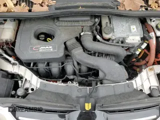 ✅ 2017 Ford C-Max SE • VIN: 1FADP5EU2HL104141 • Lot: 93056655. Wystawiony na Copart z przebiegiem 71 442 mil. Bezpłatny archiwum sprzedaży aukcyjnych z USA i szczegółowy raport historii pojazdu na DreamBid. Zdjęcie 13.