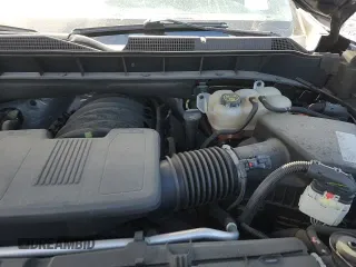 ✅ 2019 Chevrolet Silverado 1500 LT • VIN: 1GCUYDED9KZ155884 • Lot: 82394165. Wystawiony na Copart z przebiegiem 69 120 mil. Bezpłatny archiwum sprzedaży aukcyjnych z USA i szczegółowy raport historii pojazdu na DreamBid. Zdjęcie 16.